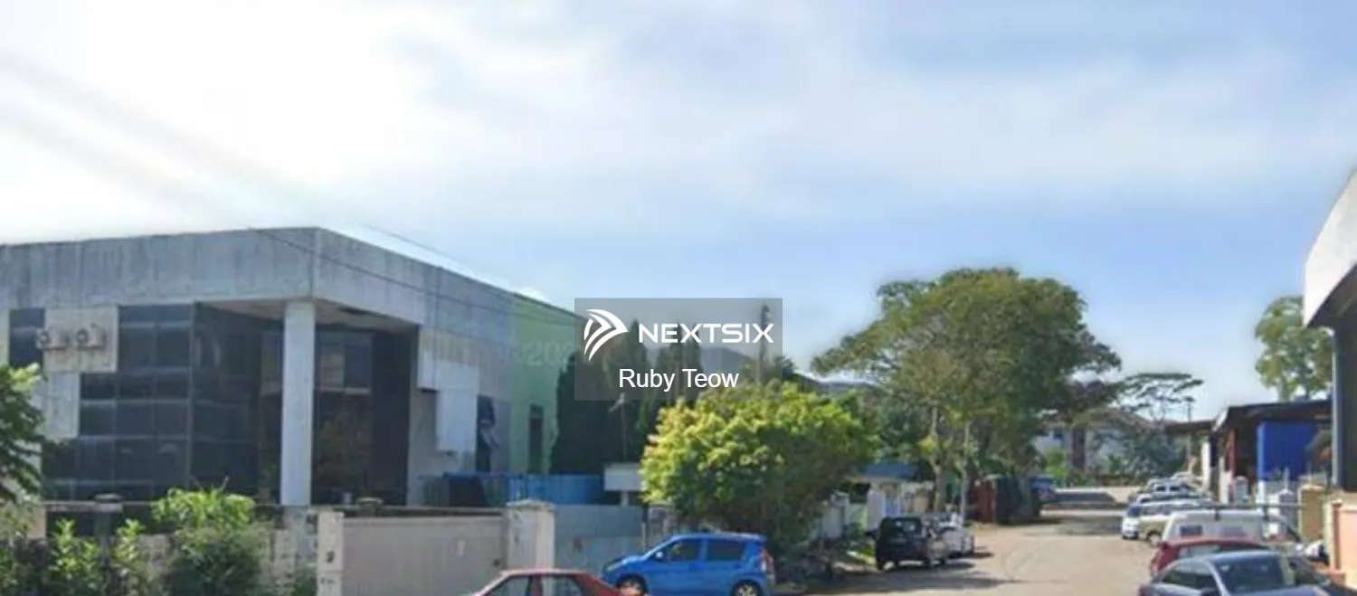 Bandar Seri Alam - 1.5 Sty Semi-D Factory (Tenanted) For Sale