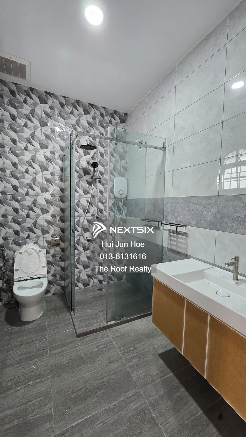 Semi-detached House For Rent in Kota Kinabalu Sabah - Image 5