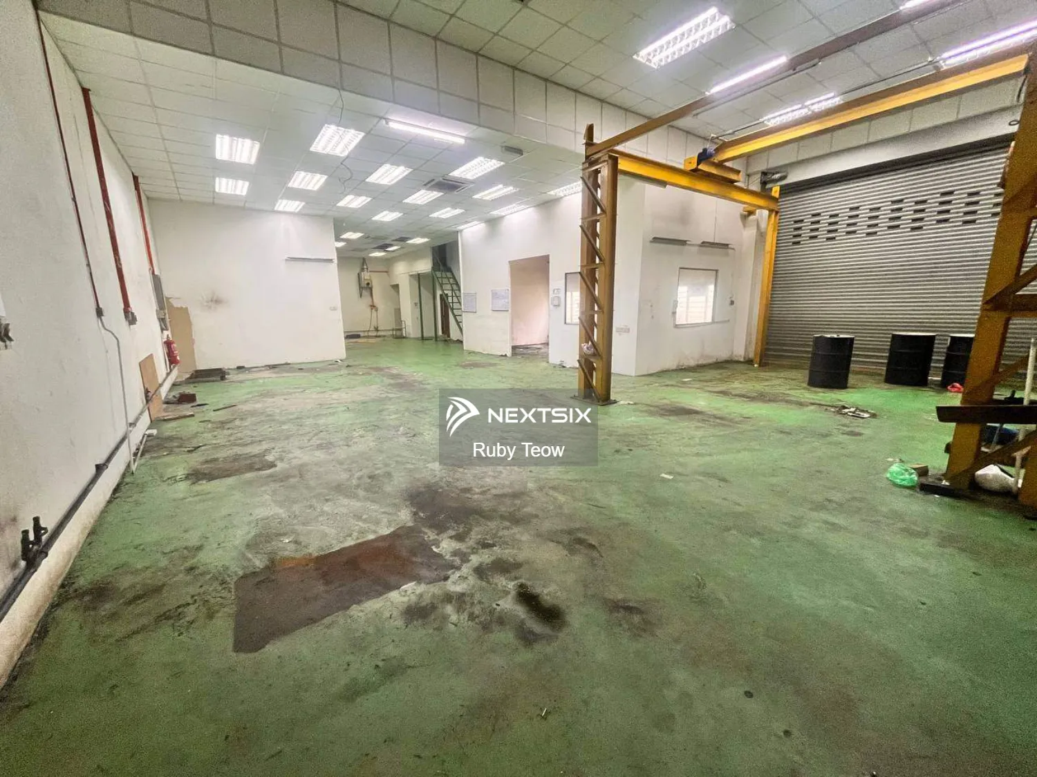 Kempas Utama - 1.5 Sty Semi-D Factory (Tenanted) For Sale