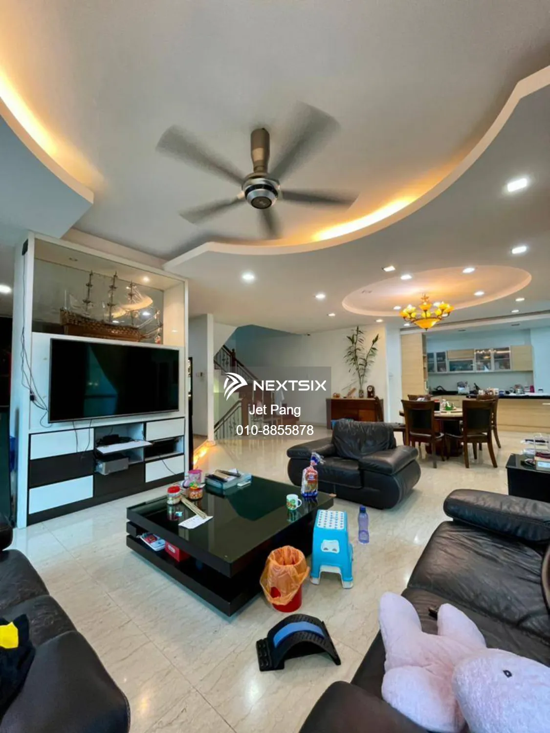 Mount Austin - Austin Heights 【3-Storey Cluster House Corner Lot】