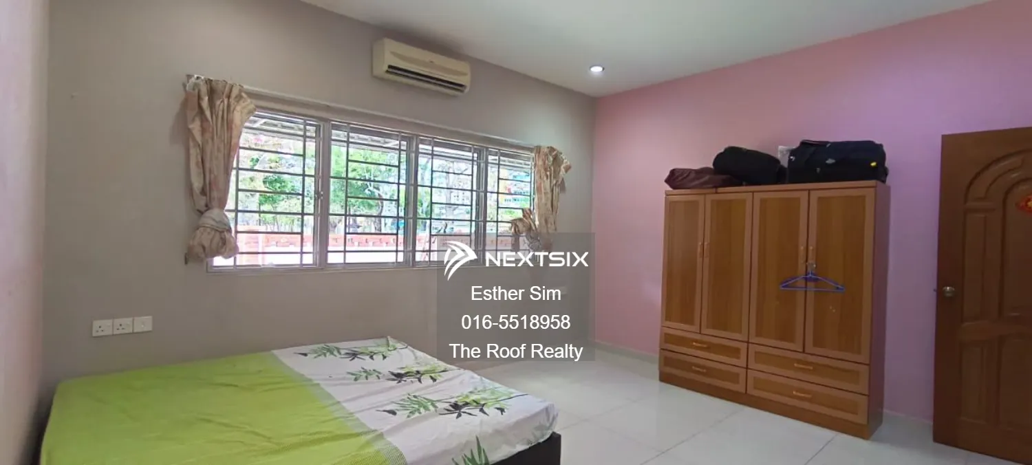 Semi-detached House For Sale in Jelutong Penang - Image 5