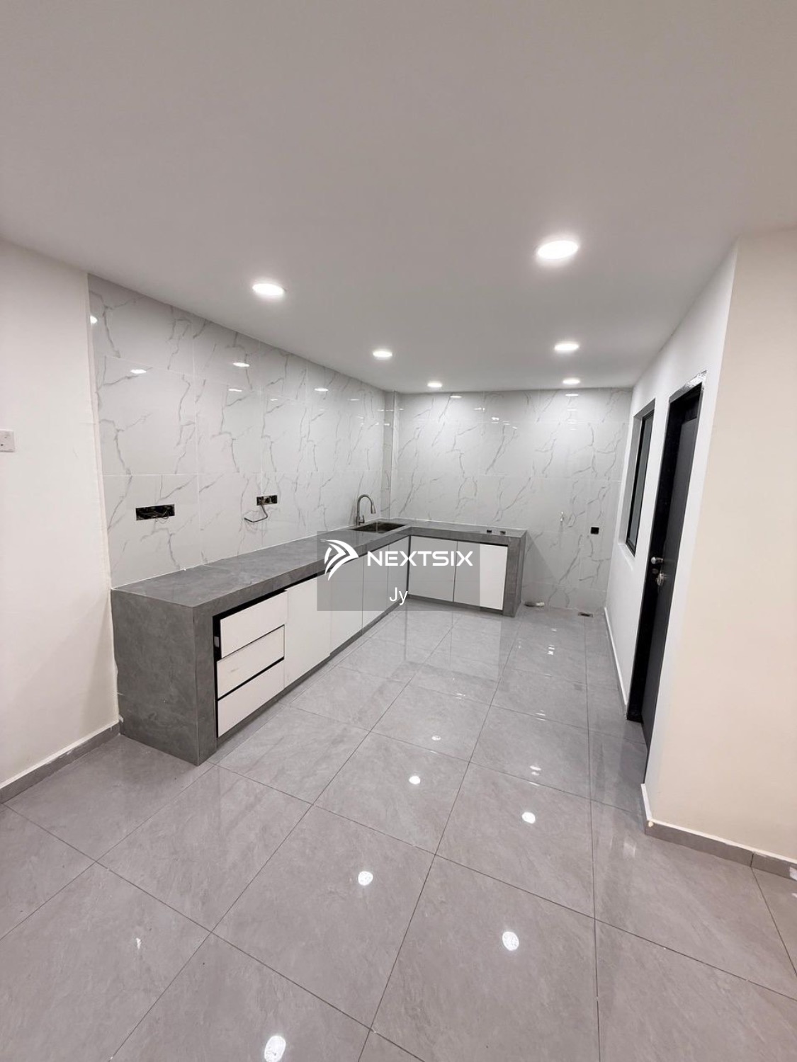 1.5-sty Terrace/Link House For Sale in Permas Jaya Johor - Image 5