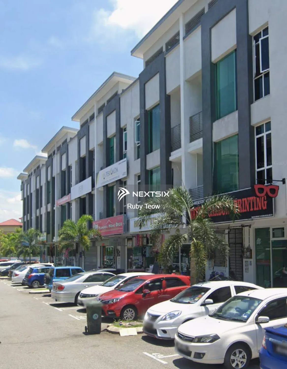 Larkin - 3 Sty Shop Lot (Adjoined Unit) For Sale