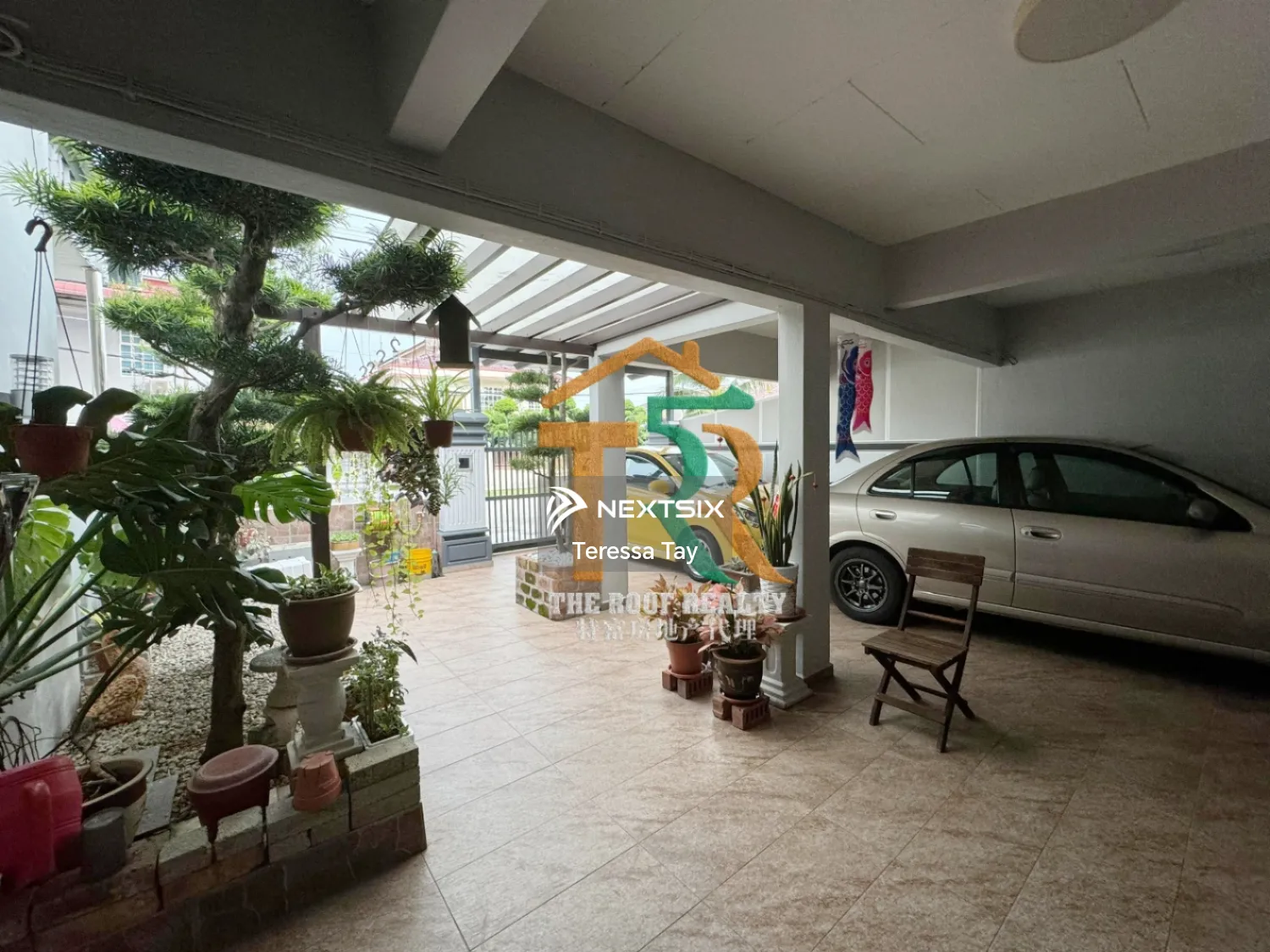 DOUBLE STOREY TERRACE HOUSE