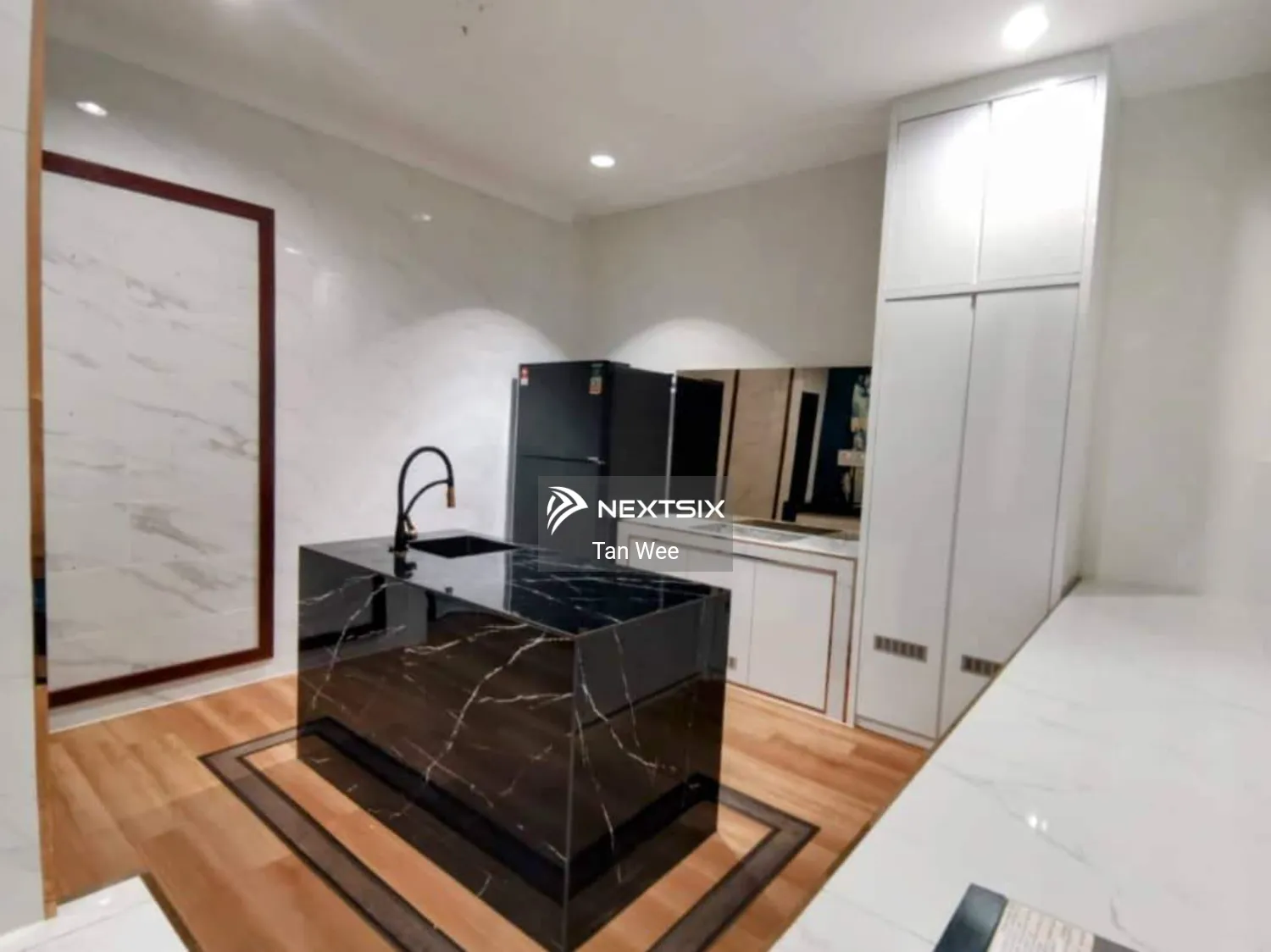 Below bank value Well maintained 2.5 Storey Semi D Batu Kawa For Sale taman segedup, batu kawa