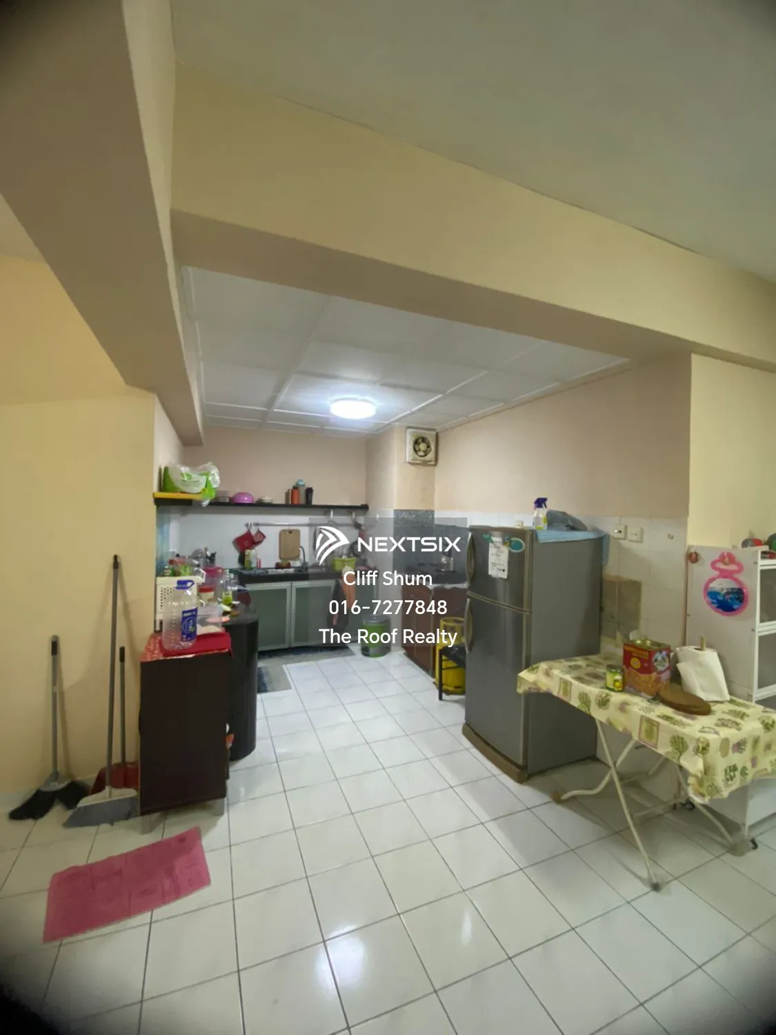 Larkin Utama condo