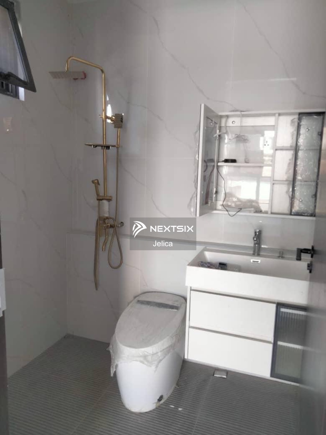 Semi-detached House For Sale in Kota Kinabalu Sabah - Image 14