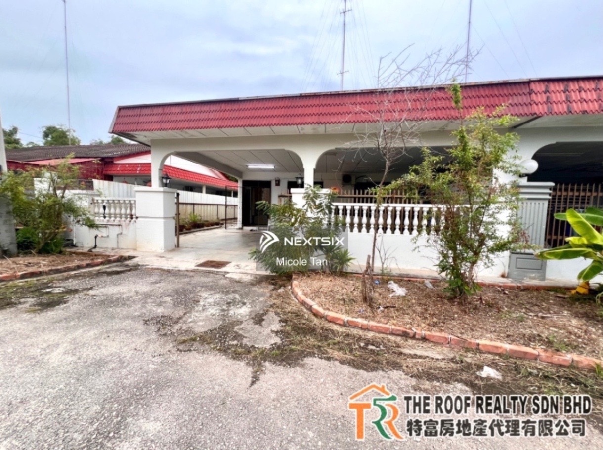 Semi-detached House For Sale in Muar Johor