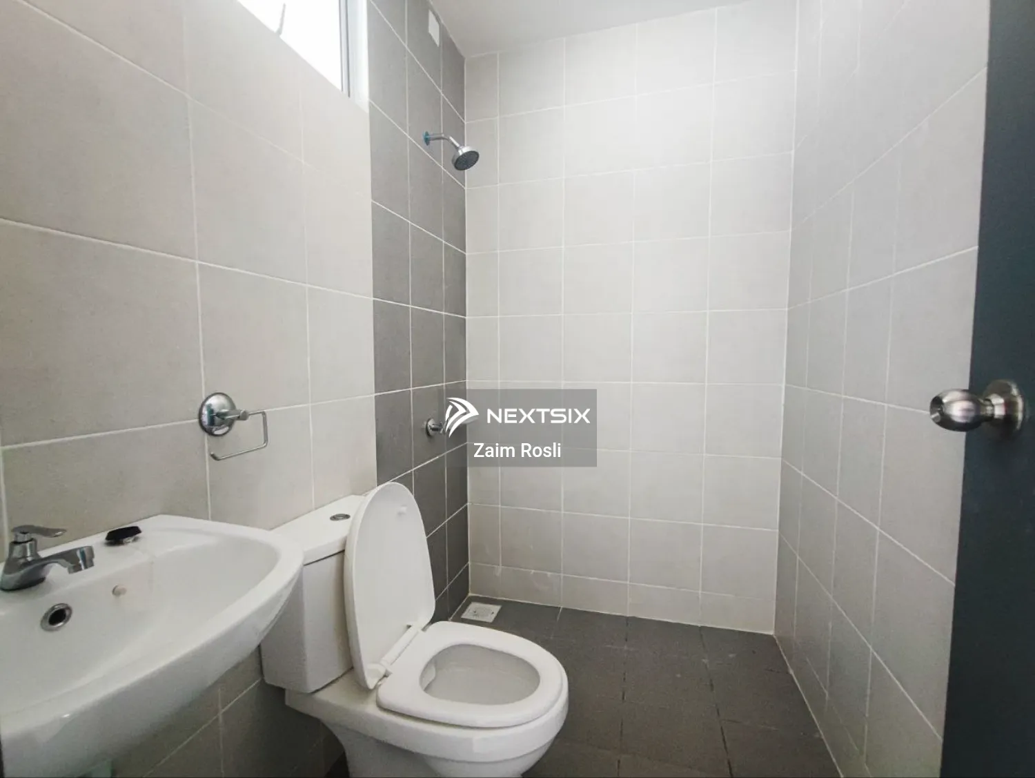 1-sty Terrace/Link House For Sale in Dengkil Selangor - Image 8