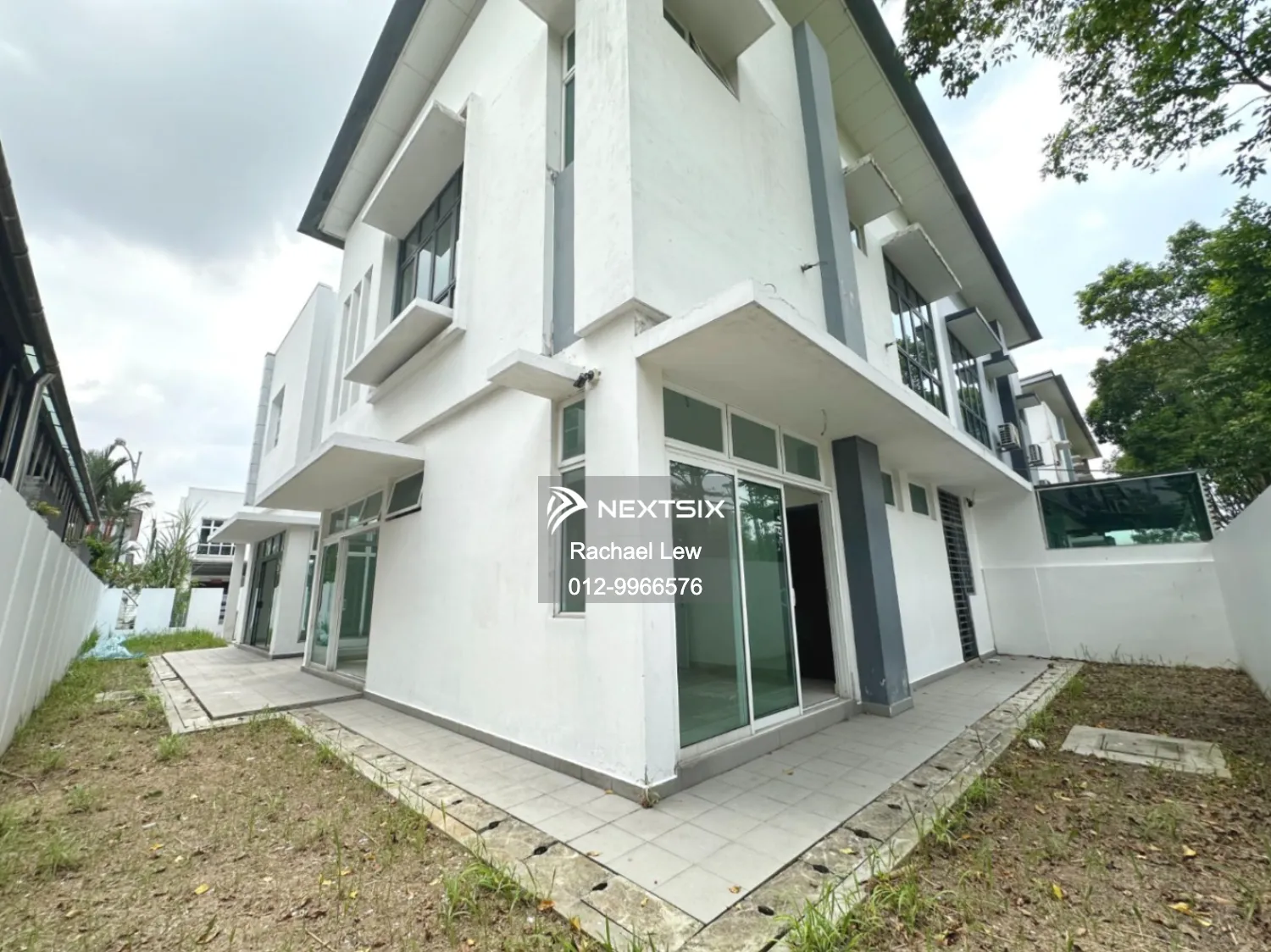 Semi-detached House For Sale in Setia Tropika Johor - Image 12