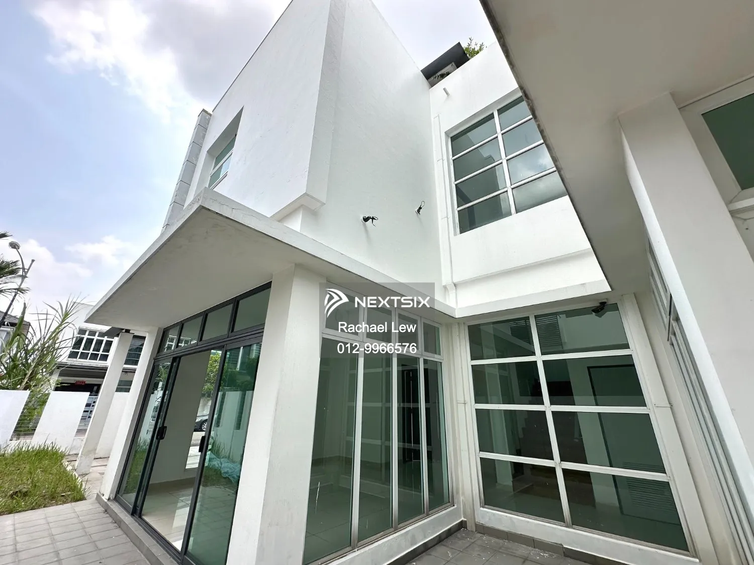 Semi-detached House For Sale in Setia Tropika Johor - Image 3
