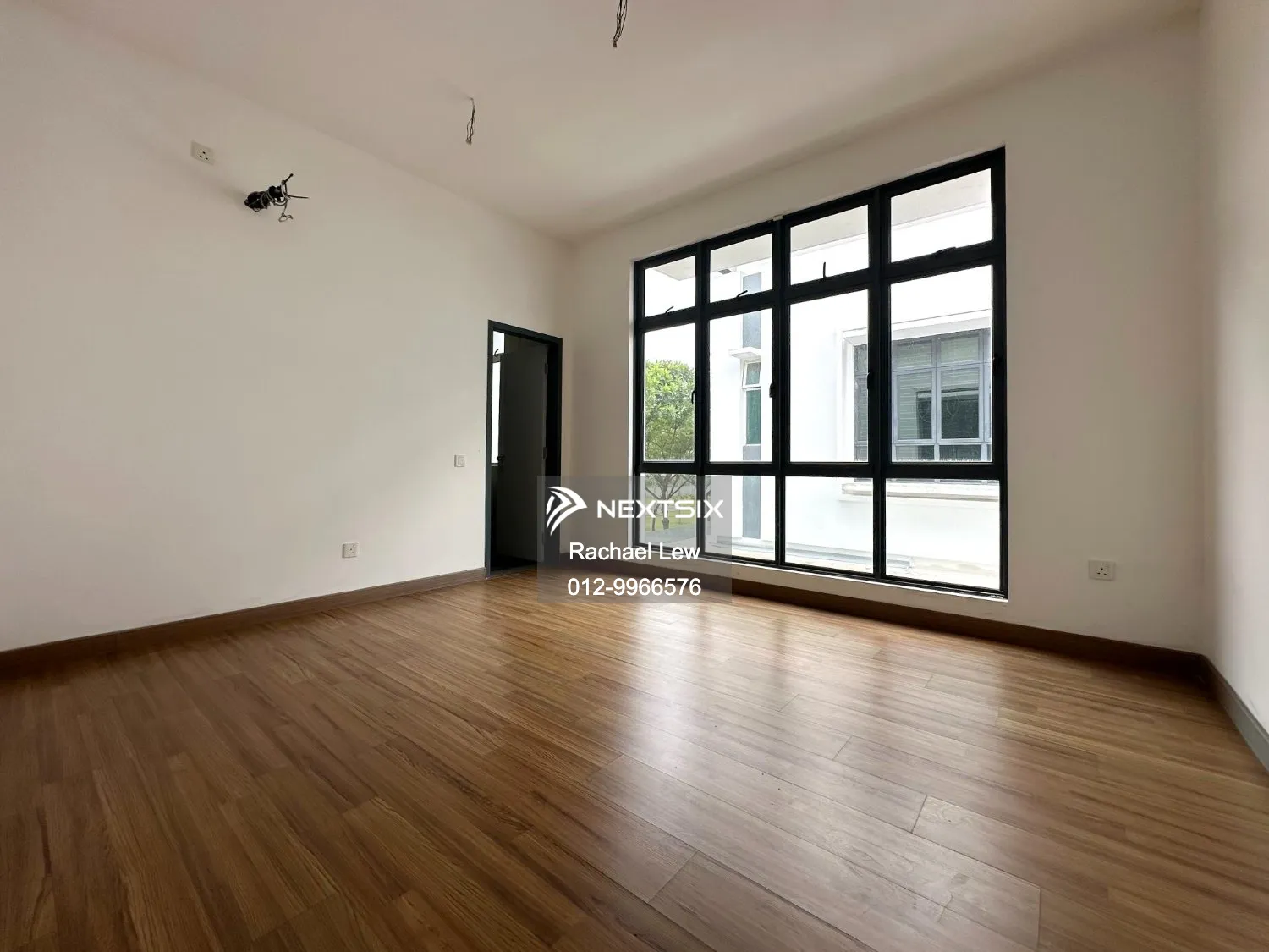 Semi-detached House For Sale in Setia Tropika Johor - Image 7