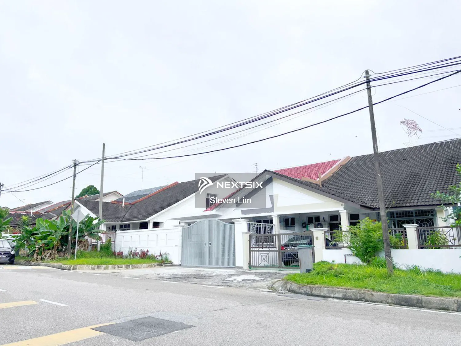 Taman megah Ria 1.5 storey Semi D