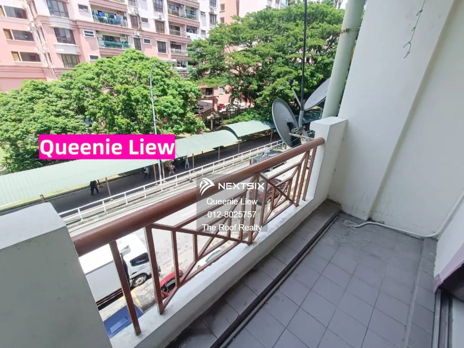 Api-Api Apartment