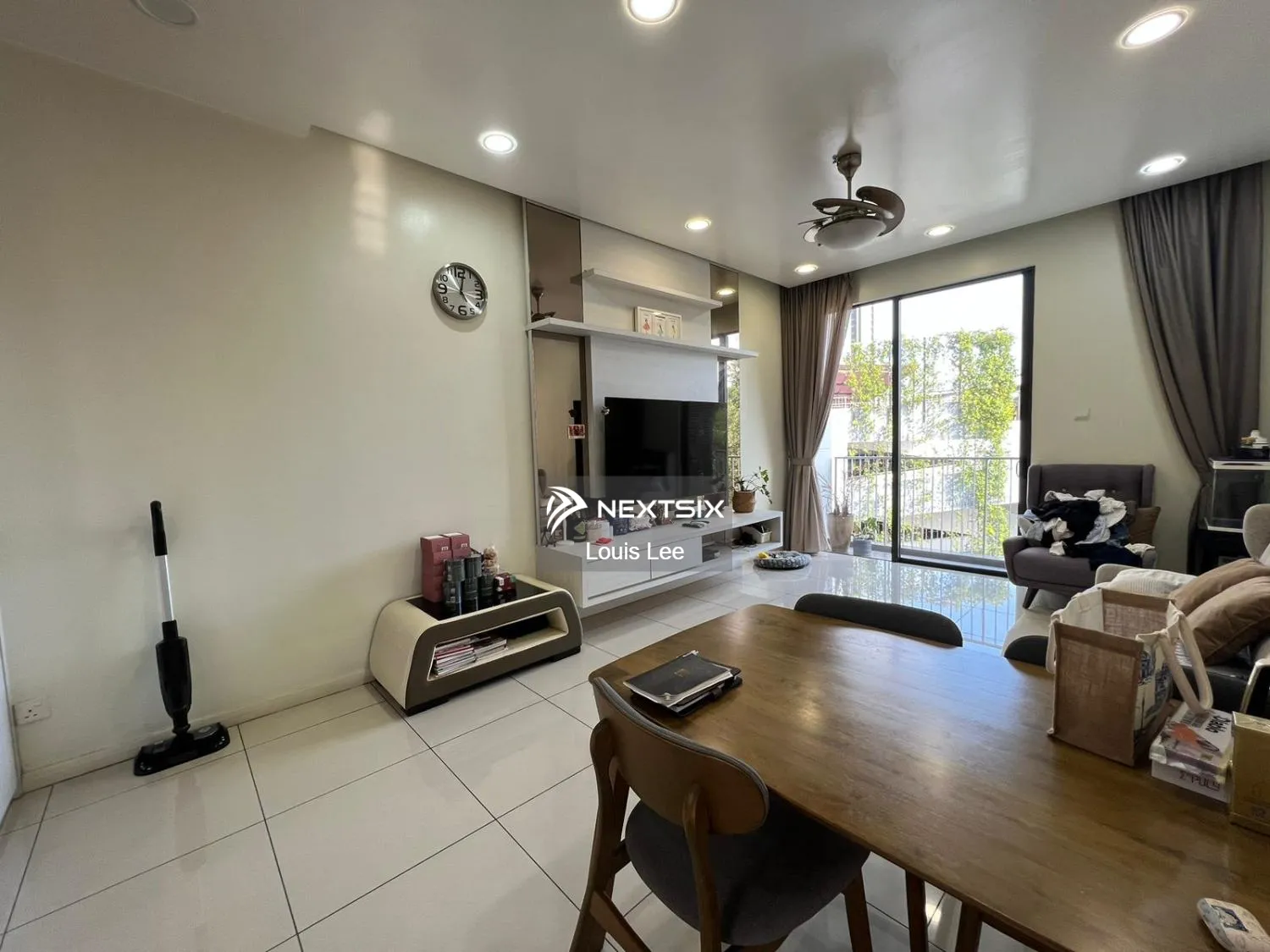 Senibong Cove - The WaterEdge Apartments