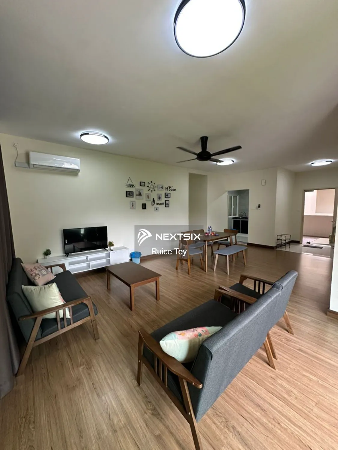 Larkin residence