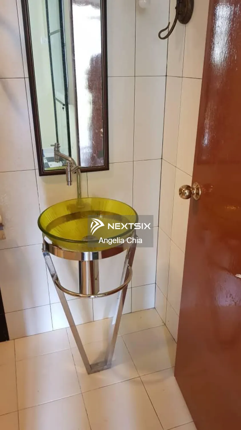 Bungalow For Sale in Gelang Patah Johor - Image 9