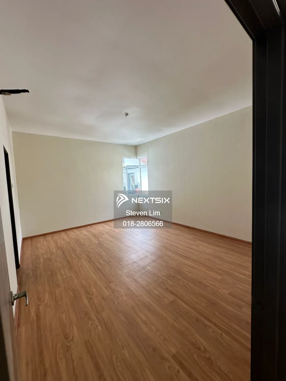 Kempas Semi-D With Attic
