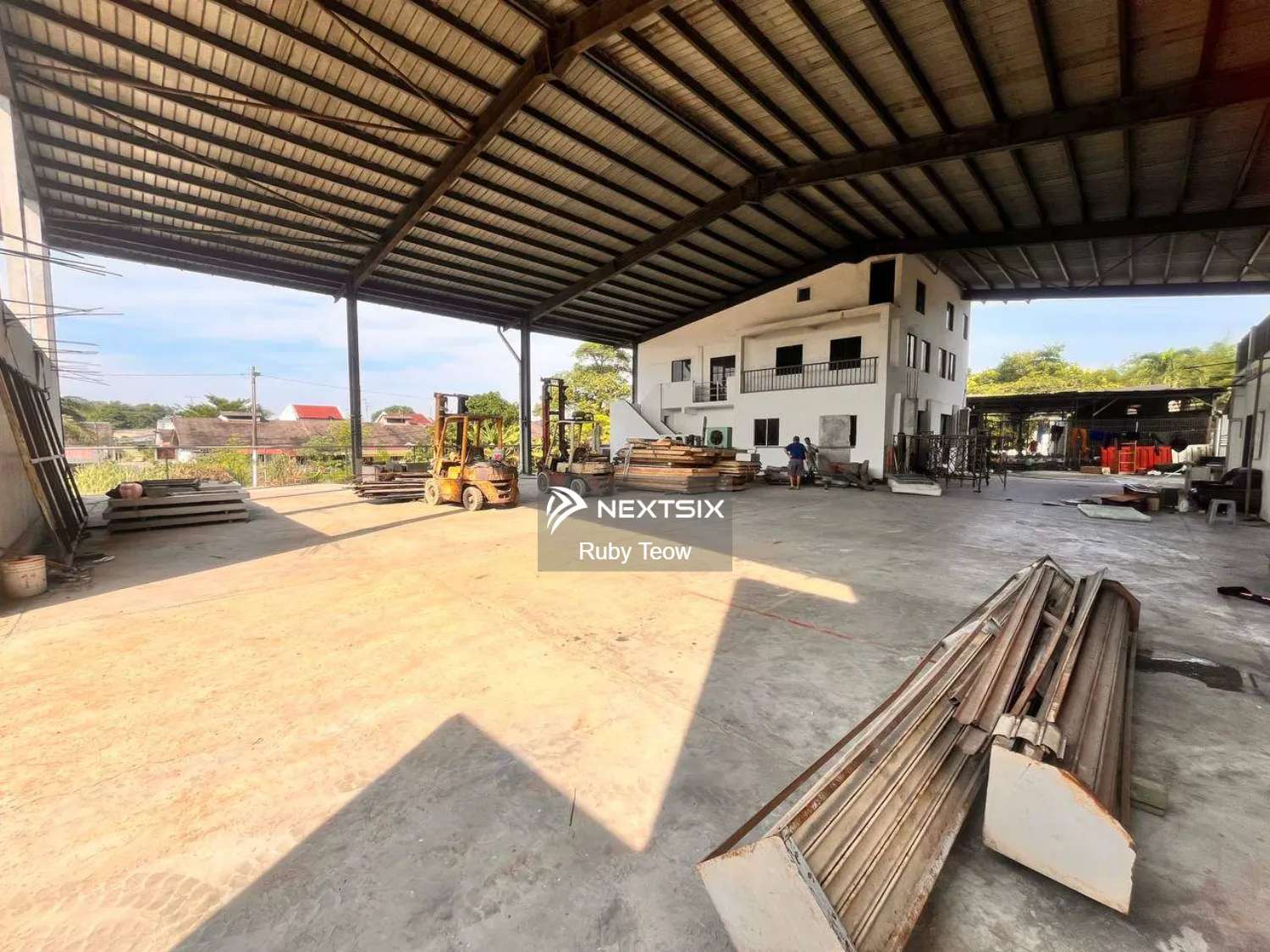 Plentong - Industrial Worker Dorm for Rent