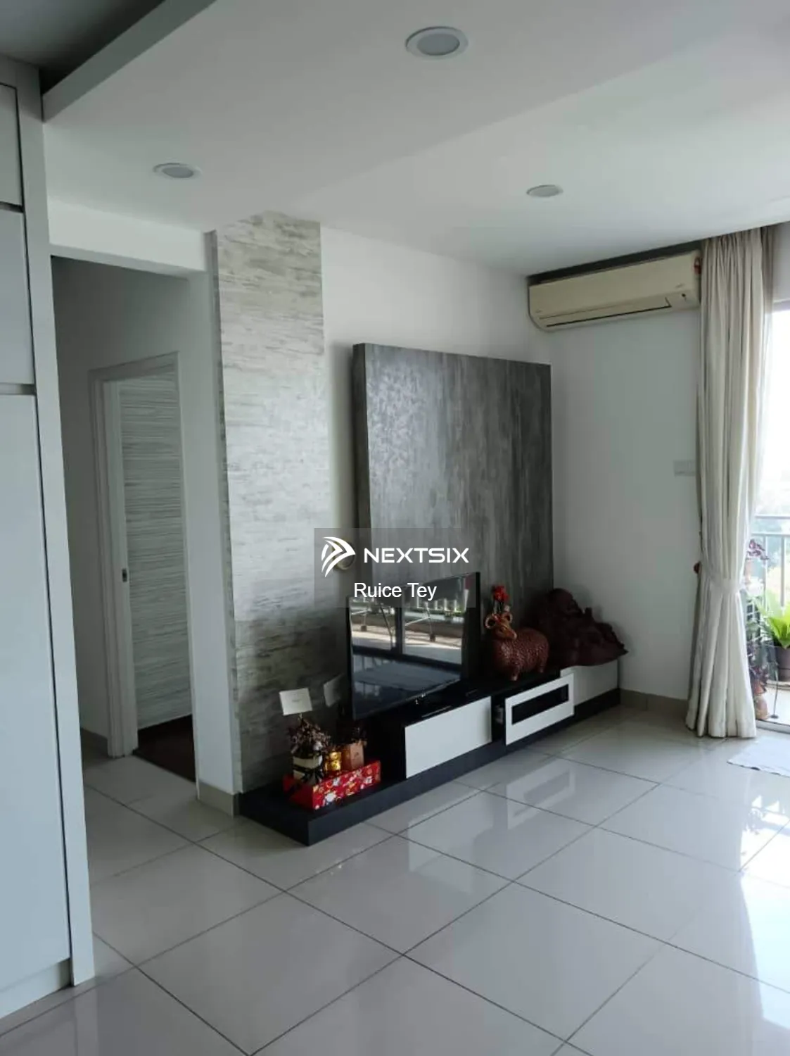 D'Rich Executive Suites