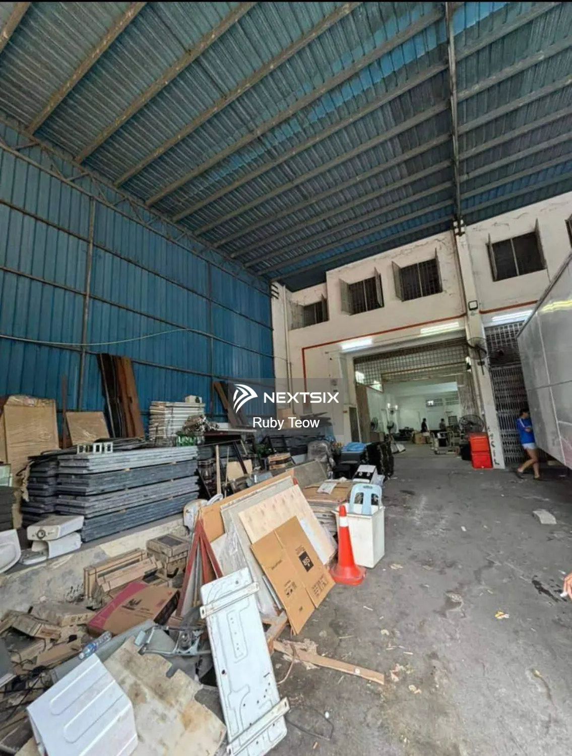 Taman Mount Austin - 2 Sty Terrace Factory (2 Adjoining) for Rent