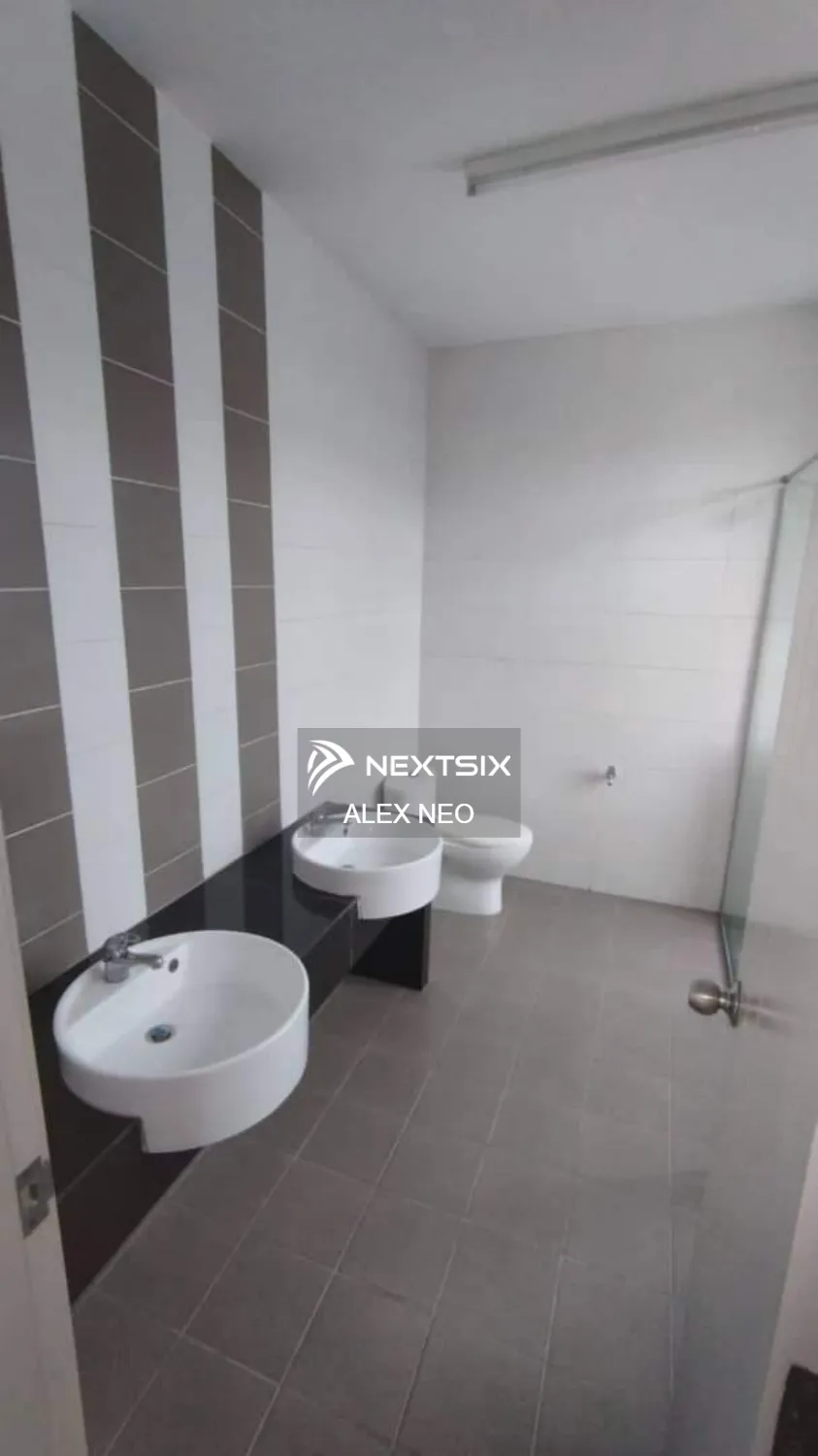 Semi-detached House For Sale in Iskandar Puteri (Nusajaya) Johor - Image 16