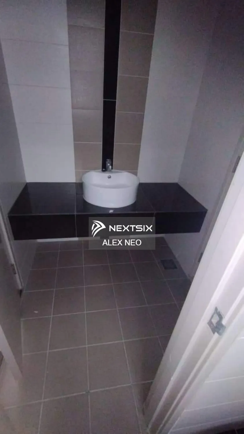 Semi-detached House For Sale in Iskandar Puteri (Nusajaya) Johor - Image 18