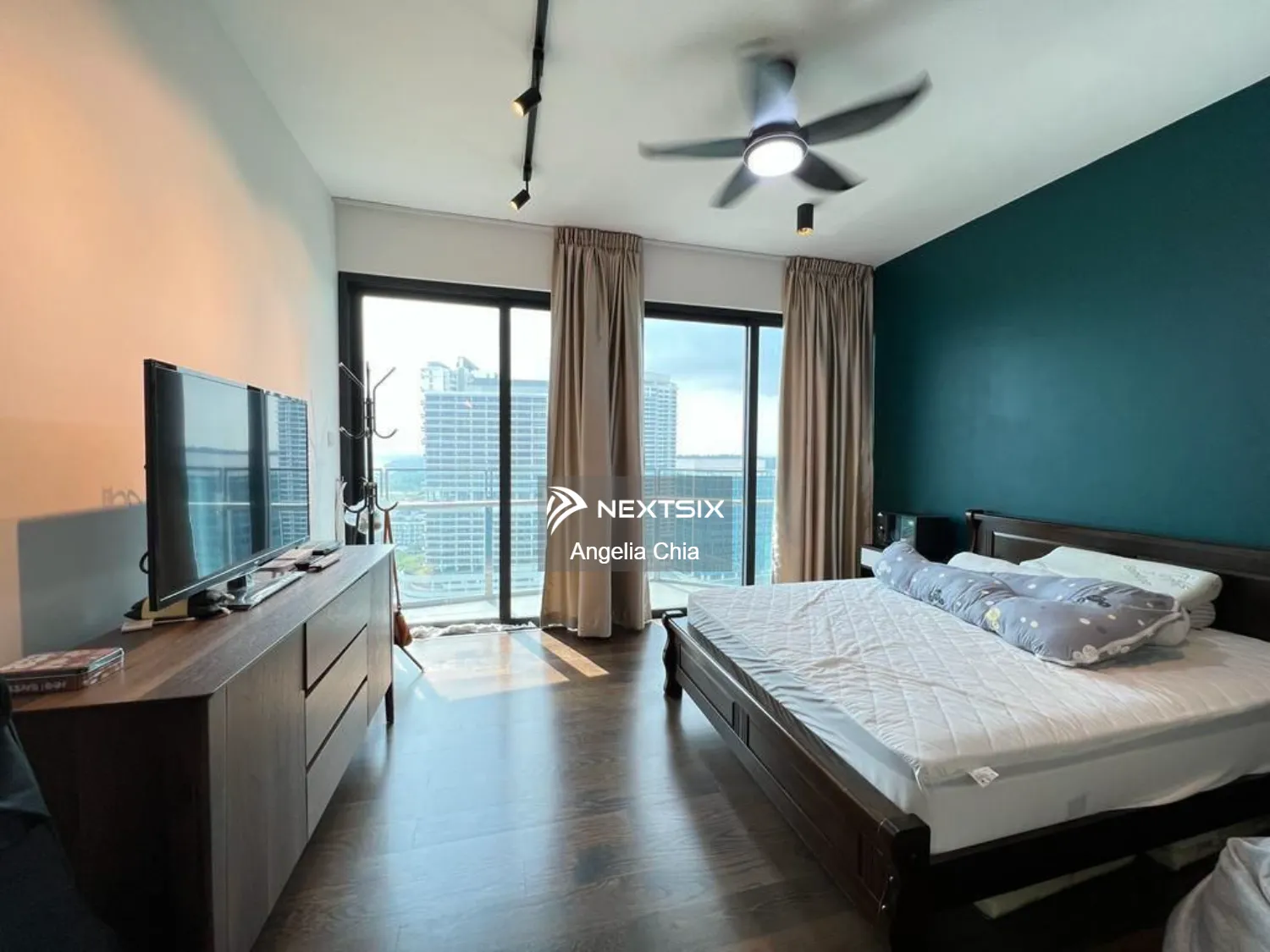 Almas Suite
