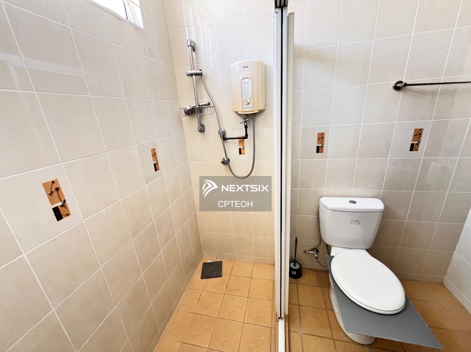 3-sty Terrace/Link House For Sale in Tanjung Bungah Penang - Image 12