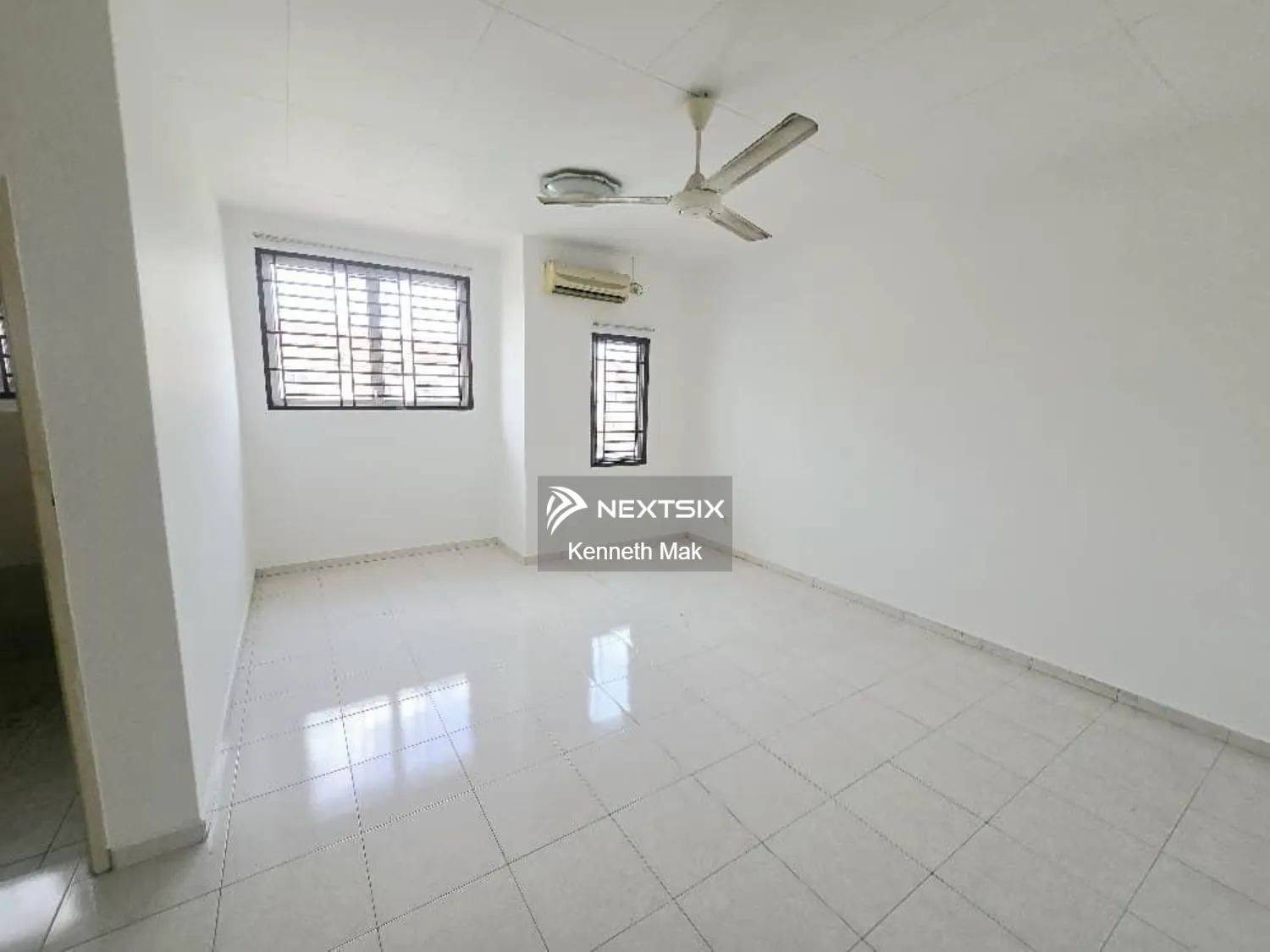 Double Storey @ Taman Setia Indah - 5 Min to MCD Seri Austin & Maslee