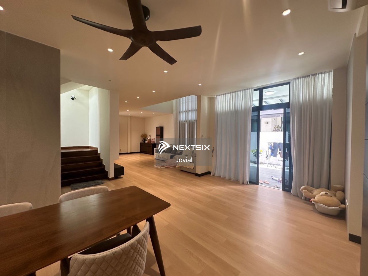 Semi-detached House For Sale in Alam Impian Selangor