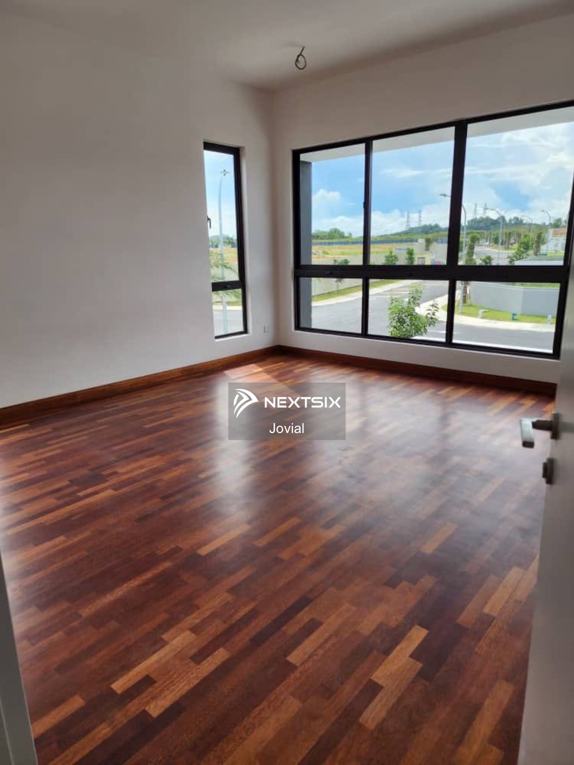 Semi-detached House For Sale in Alam Impian Selangor