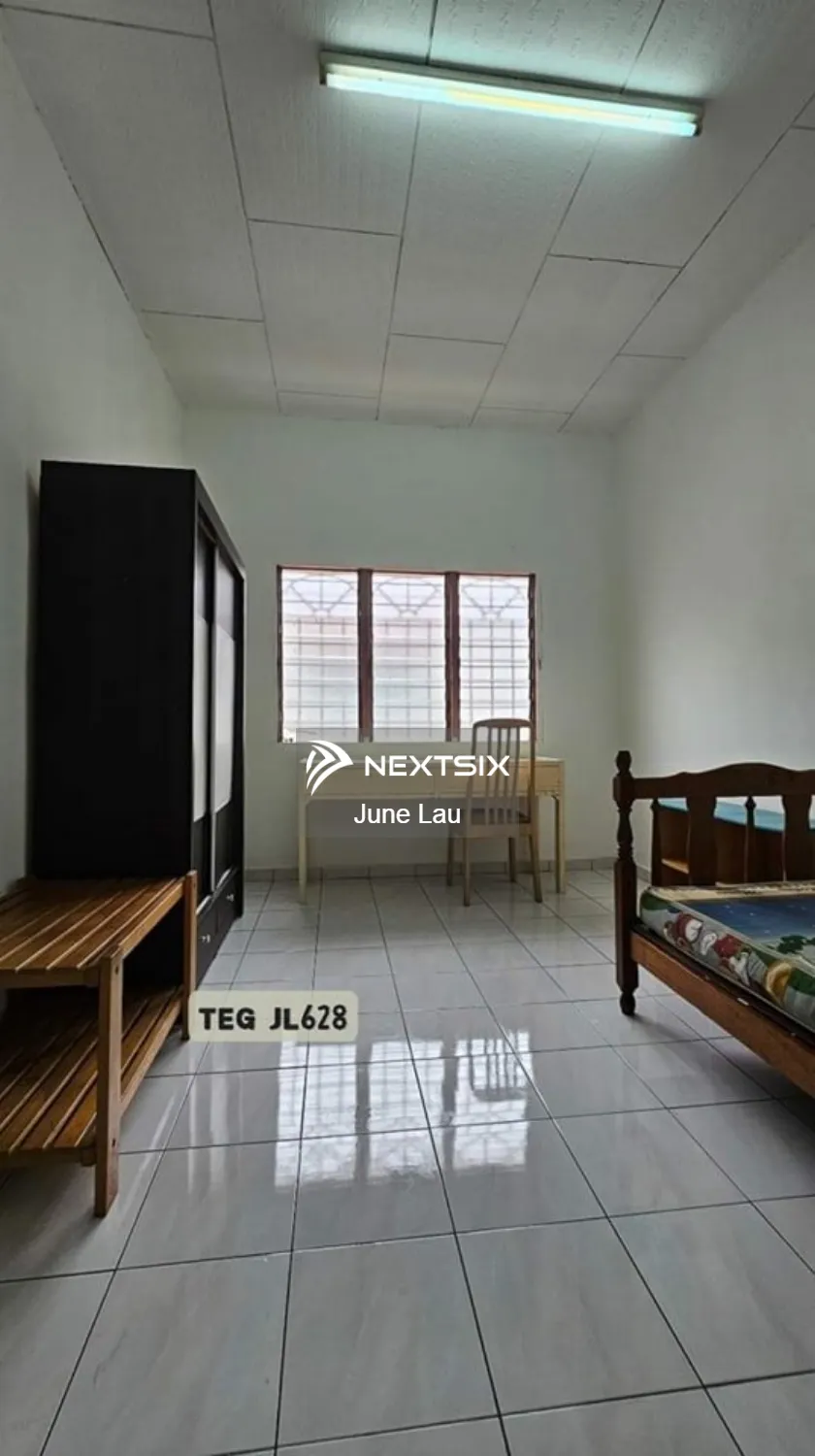 2-sty Terrace/Link House For Sale in Klang Selangor - Image 6