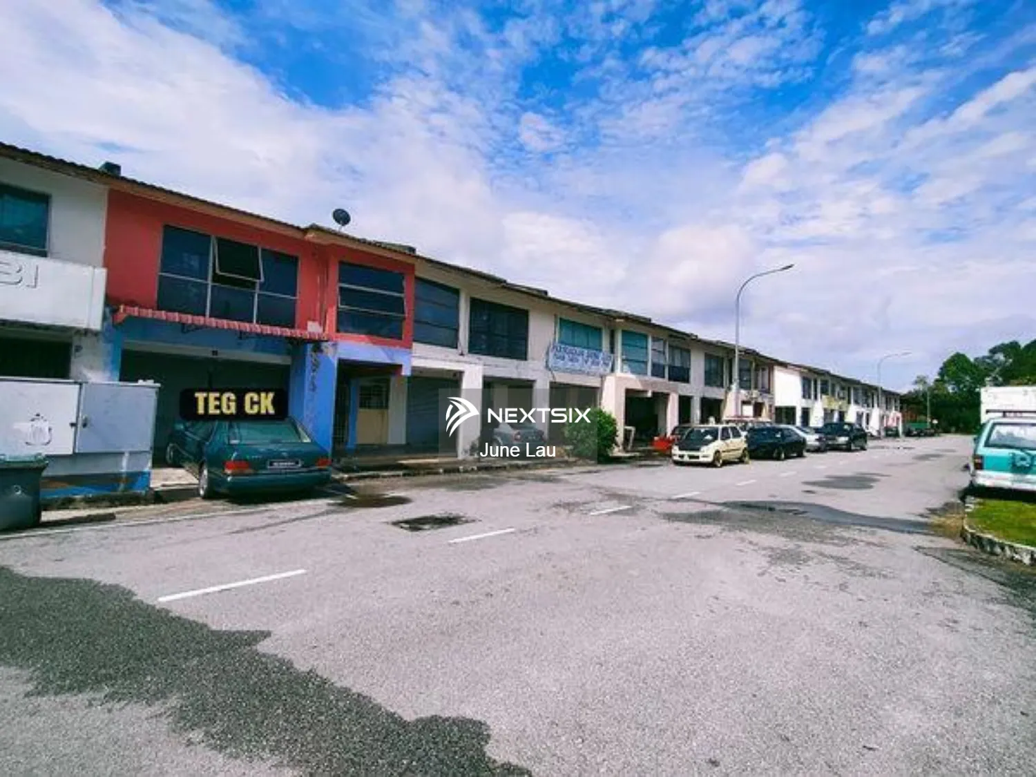 2 Stry Shop Taman Pinggiran Senawang