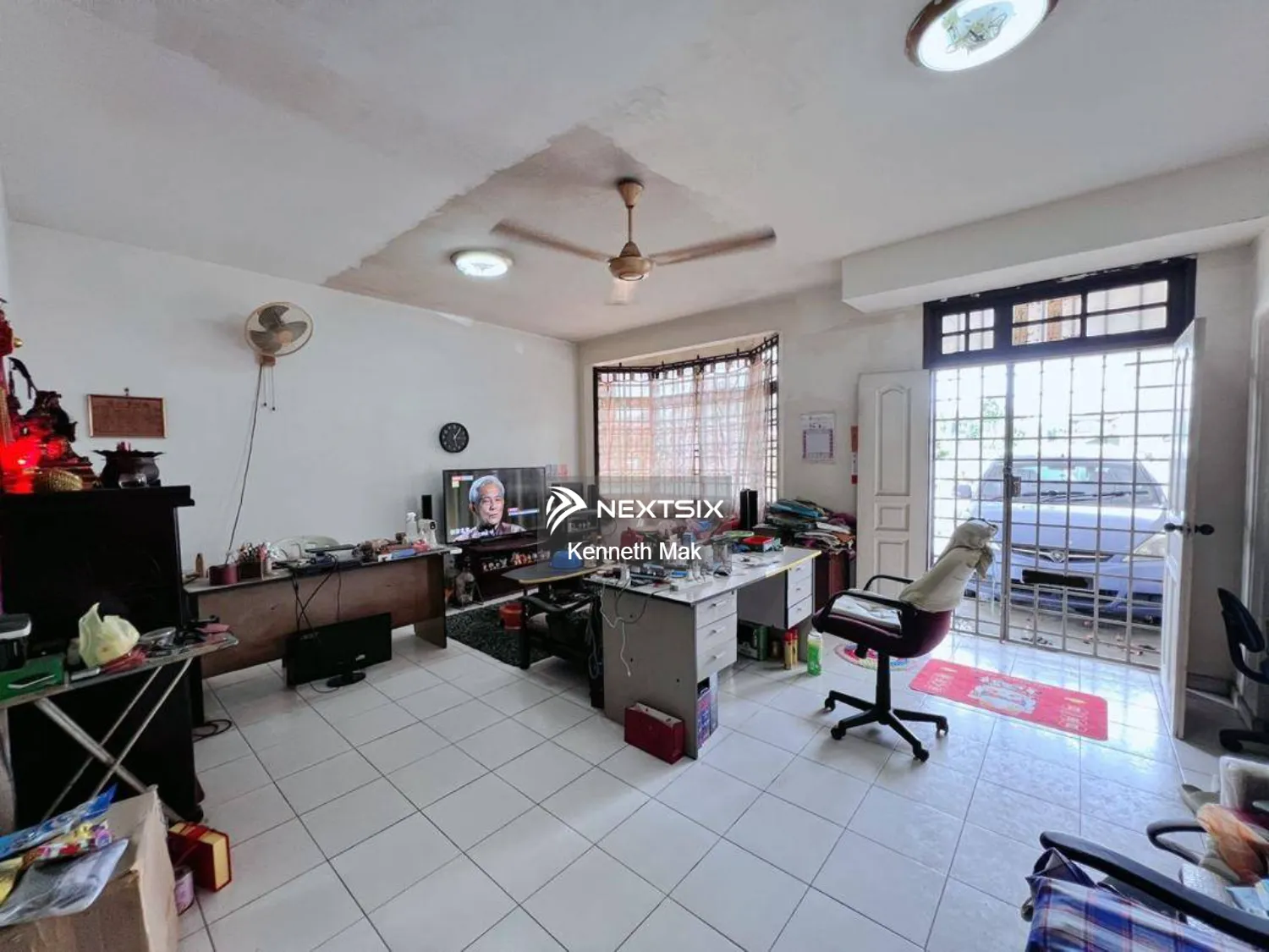 FULL LOAN Double Storey @ Taman Daya - 5 Min to 99 Speedmart & TD Point