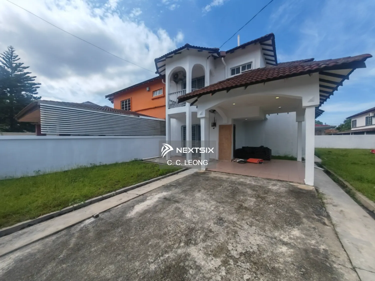 Semi-detached House For Sale in Ayer Keroh Melaka
