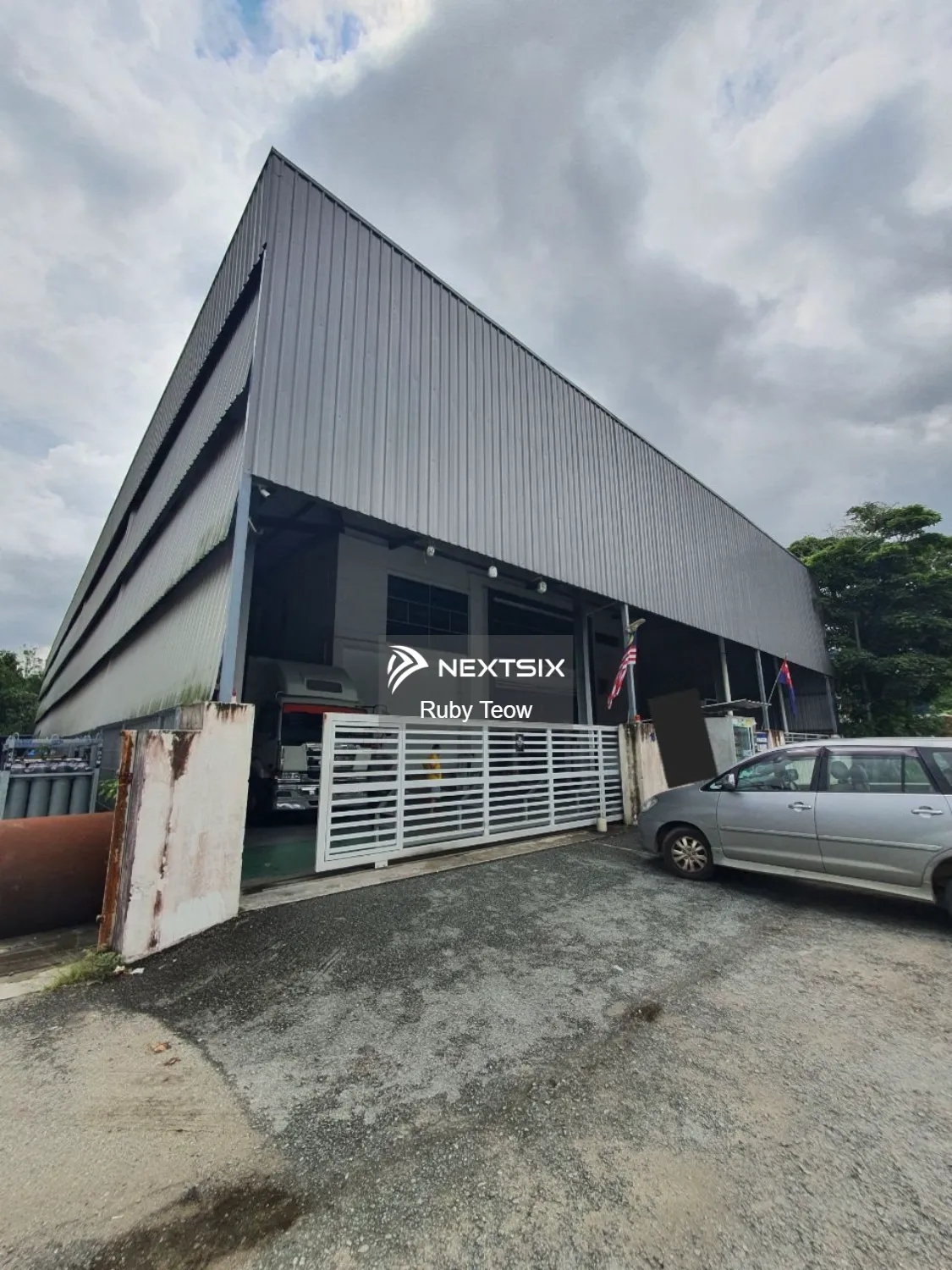Taman Perindustrian Ringan Pulai - 2 Sty Semi-Detached Factory for Rent