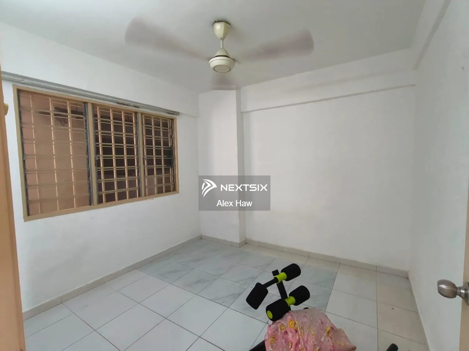 Apartment floor plan - Image 5