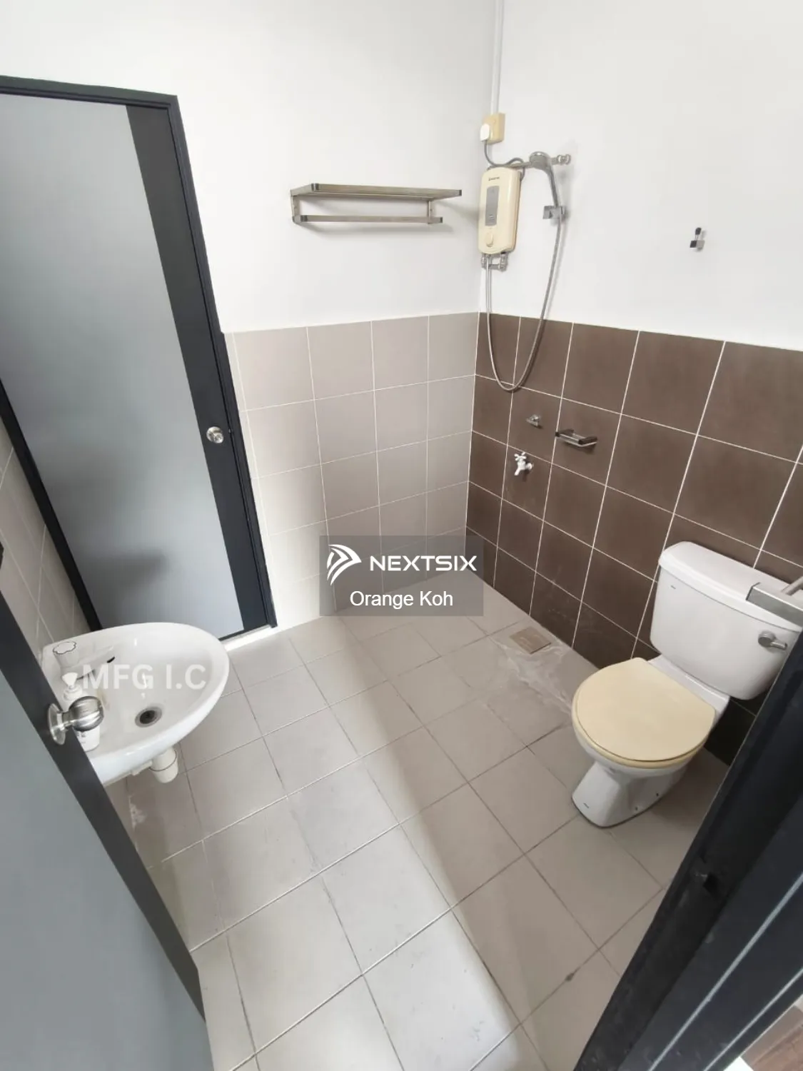 Semi-detached House For Sale in Kulai Johor - Image 7