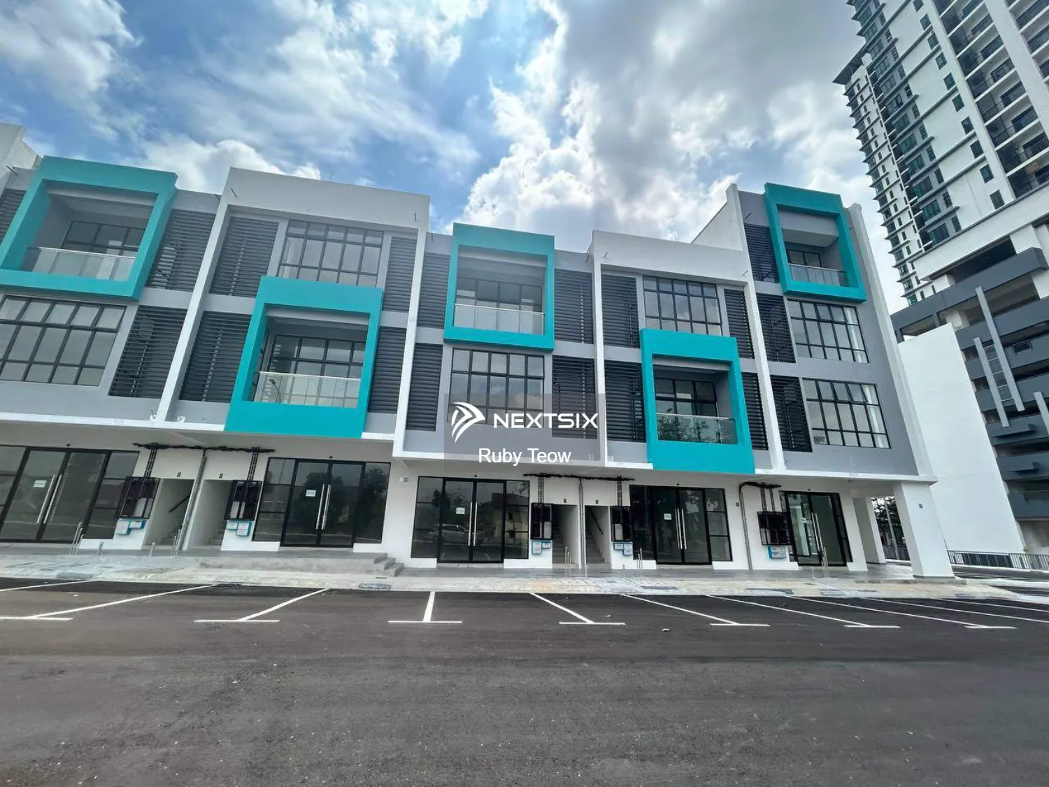 Indah Prime - 4 Sty (Corner) Shop Lot For Rent