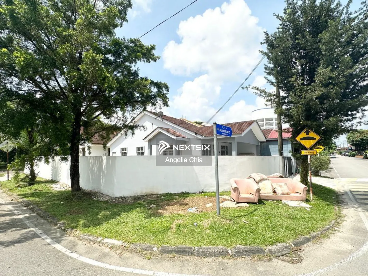 Jln melati 3 kulai corner