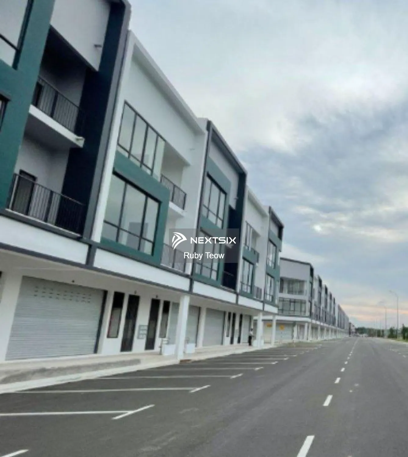 Emerald 2 @ Crest Austin - New 3 Storey Adjoined Shop Lot for Rent