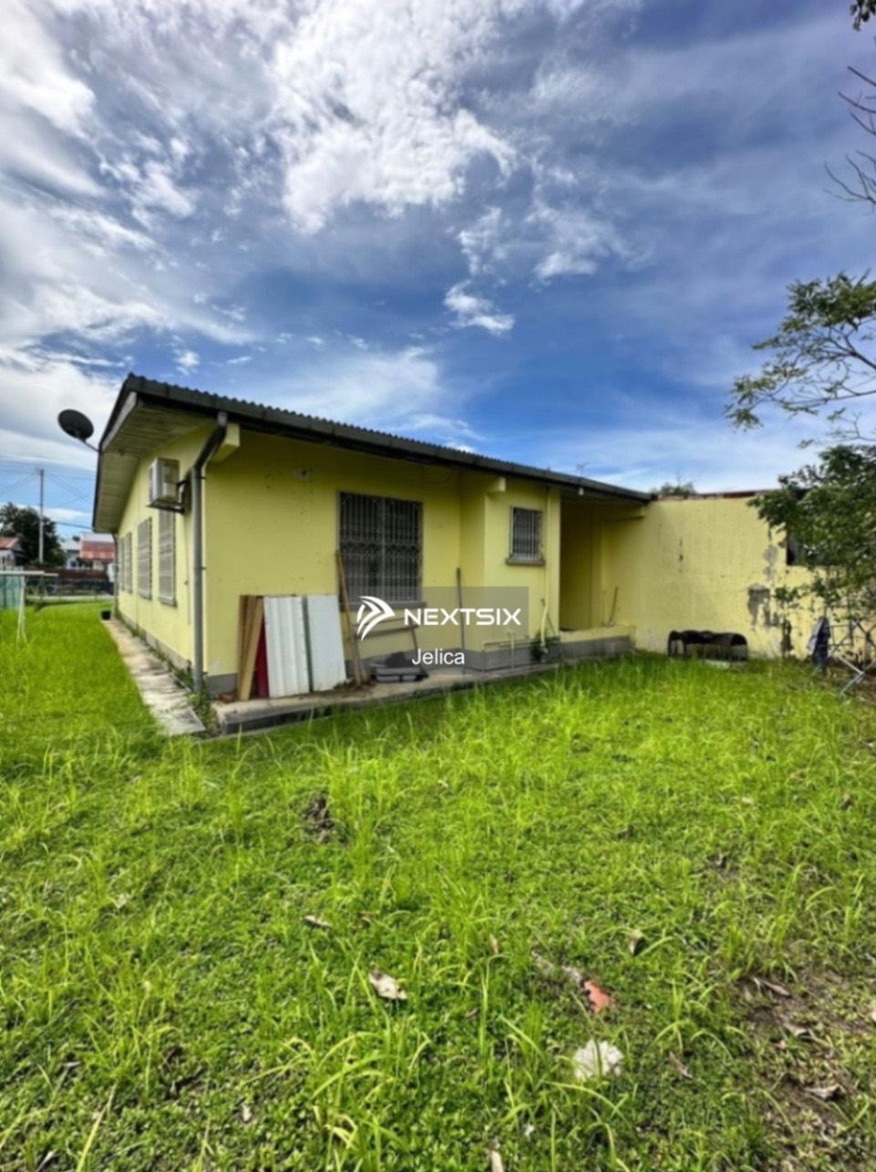 Semi-detached House For Sale in Penampang Sabah - Image 4