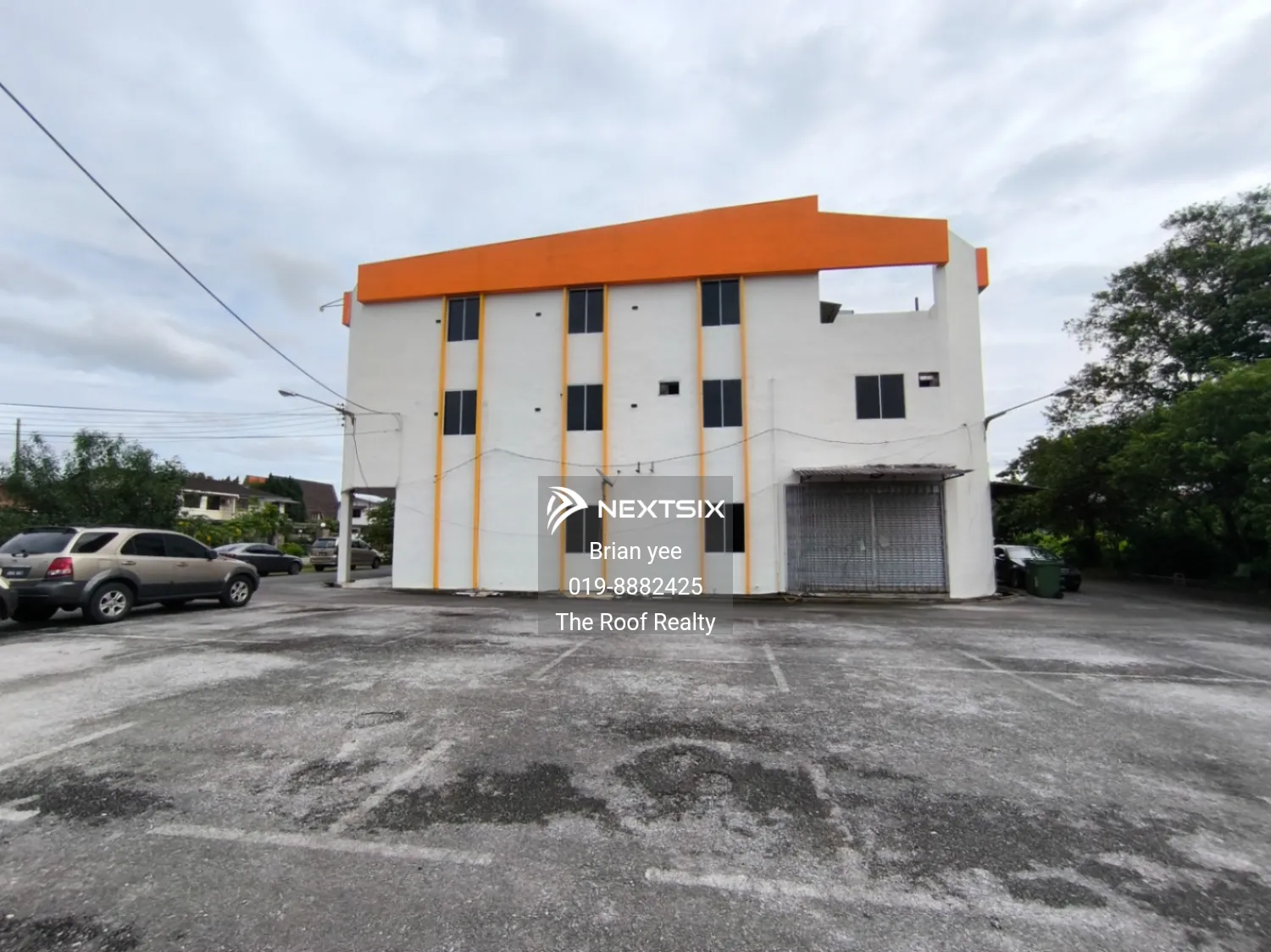 Everbright Estate Extra Large 3 Storey Shoplot