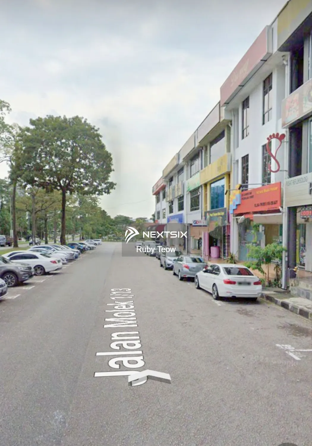 Taman Molek - 3 Sty Shop Lot (Tenanted Adjoined Lot) for Sale