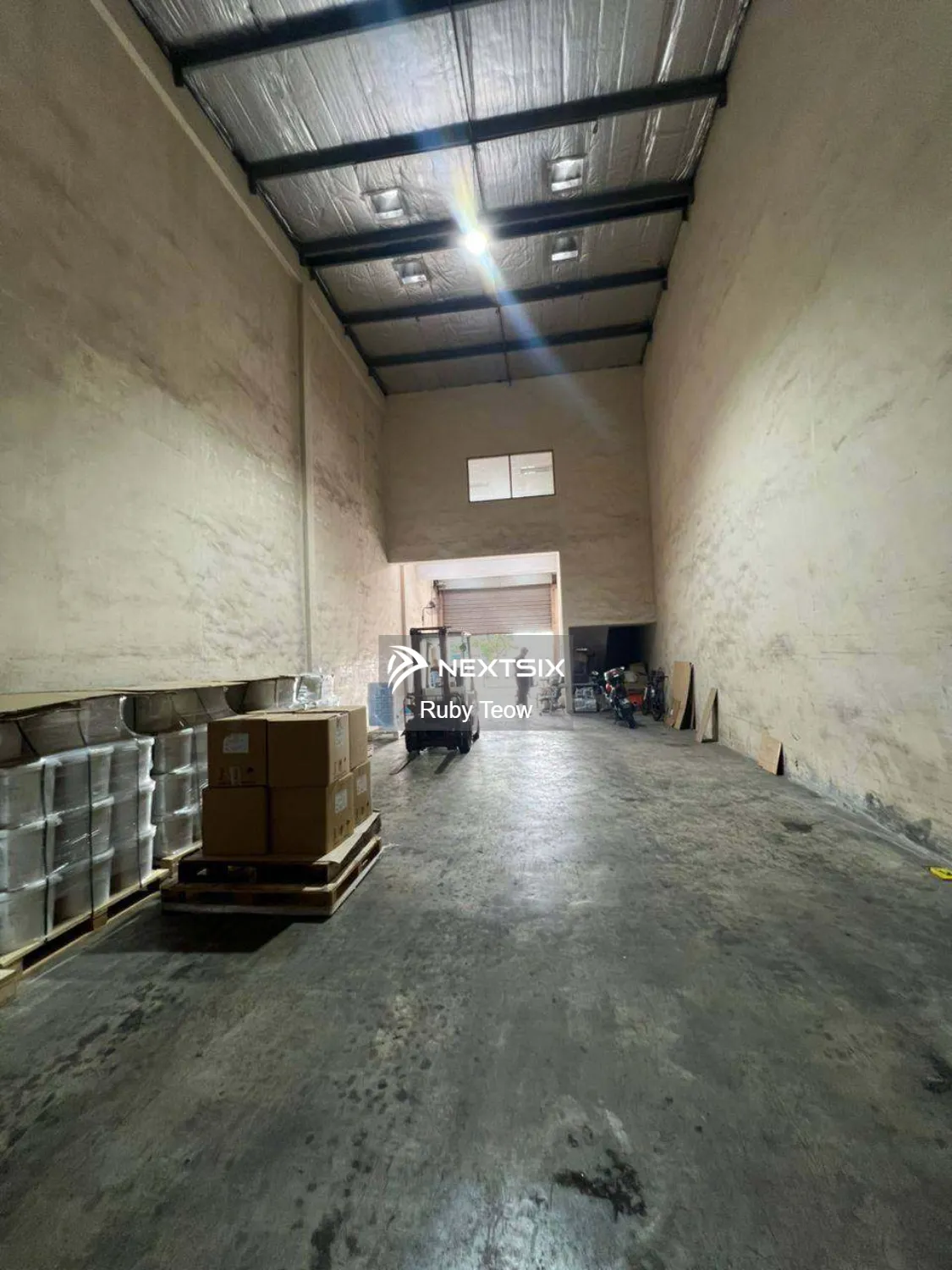 Taman Mount Austin - Terrace Factory (Corner Lot) for Rent