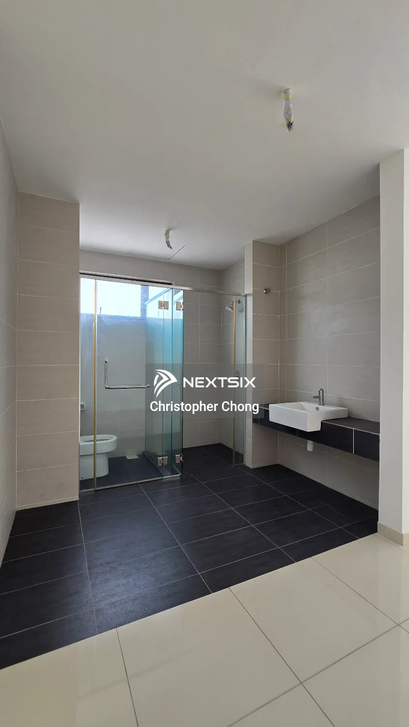 Semi-detached House For Sale in Semenyih Selangor - Image 11