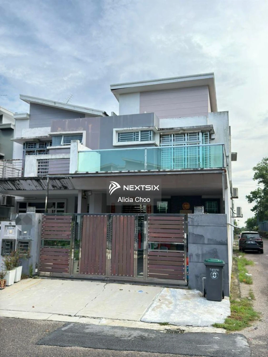 Taman Desa Tebrau Double storey house