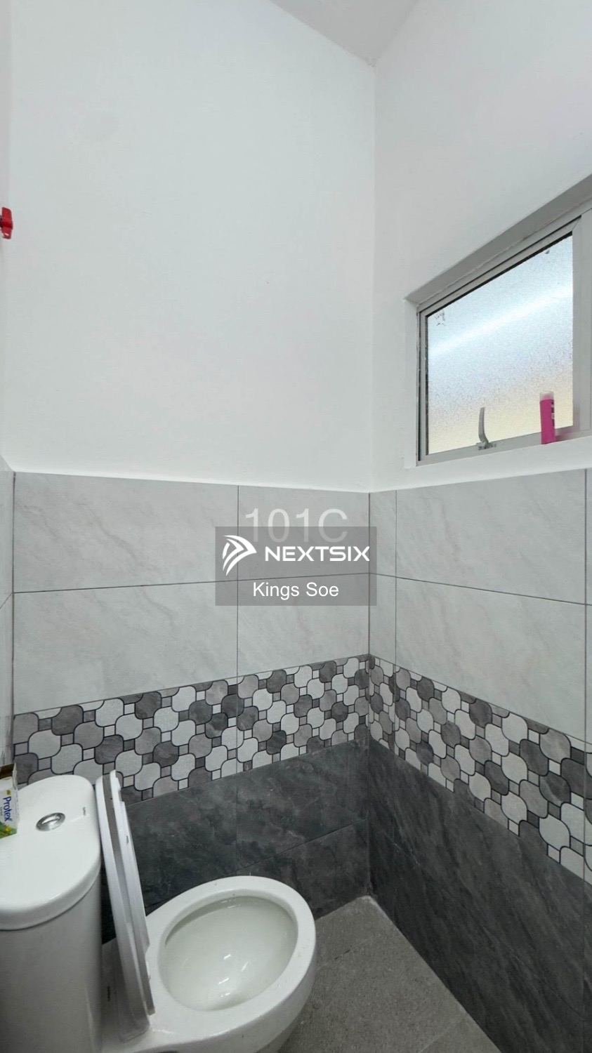 2-sty Terrace/Link House For Rent in Klang Selangor - Image 7