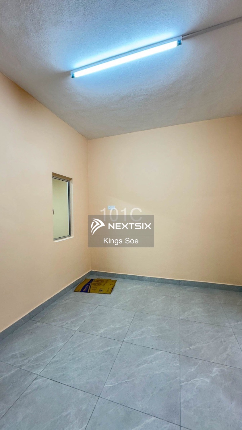 2-sty Terrace/Link House For Rent in Klang Selangor - Image 9